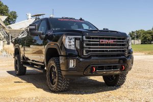 GMC Sierra 2500 HD Suspension Lift Kit - Front + Rear - Rough Country - 3 Inch Lift Kit with UCAs and Overloads - '20-'24
